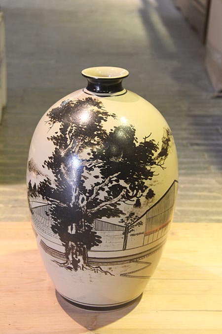 《吉州窑博物馆》彩绘瓶